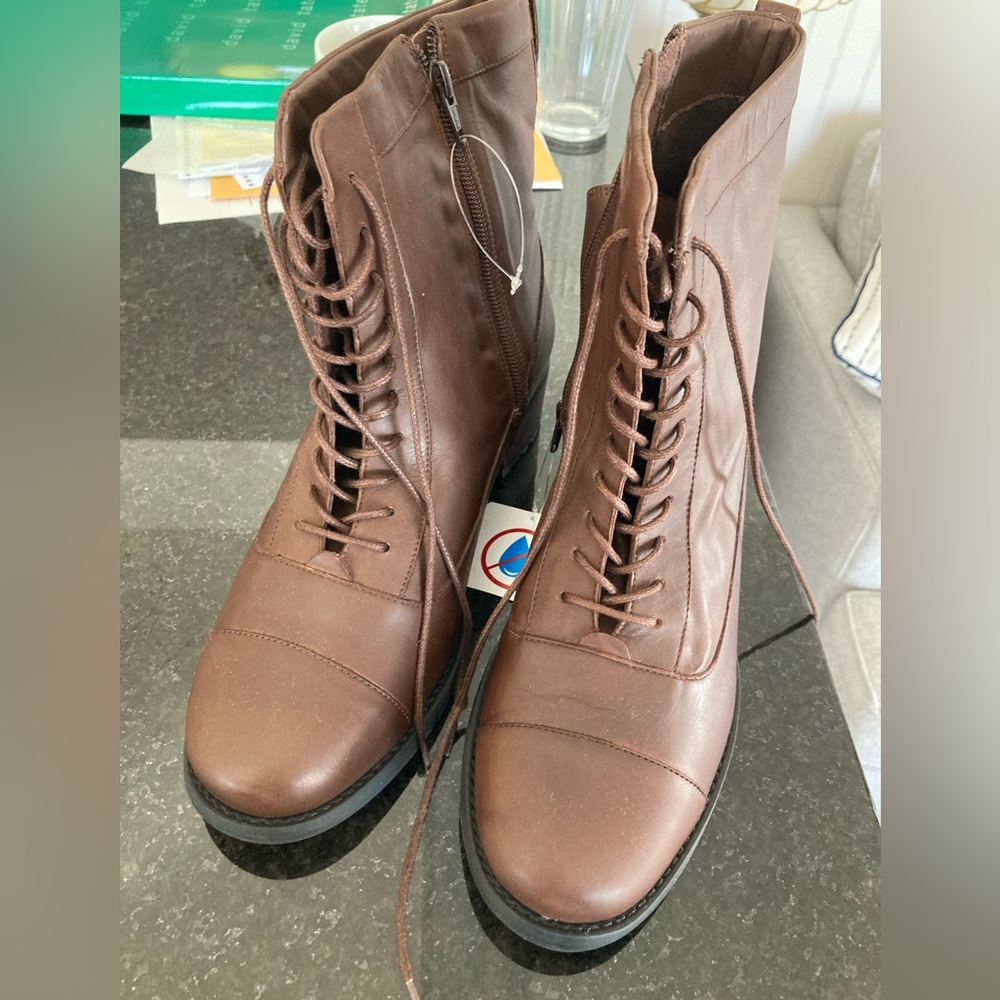 NWT David Tate Womens Explorer Brown Combat Boots Size 10 Wide (C,D, W)
